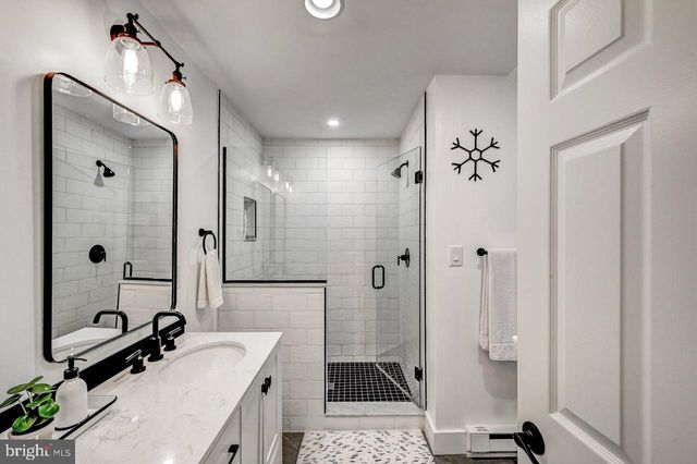 59 MIDWAY, Lake Harmony, PA 18624