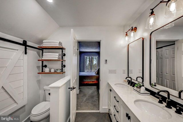 59 MIDWAY, Lake Harmony, PA 18624