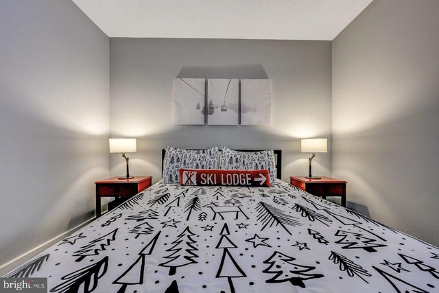 59 MIDWAY, Lake Harmony, PA 18624