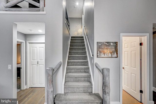 59 MIDWAY, Lake Harmony, PA 18624