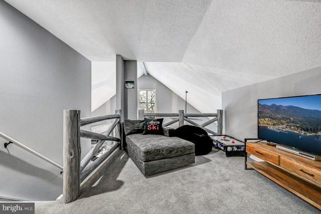 59 MIDWAY, Lake Harmony, PA 18624