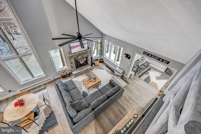 59 MIDWAY, Lake Harmony, PA 18624