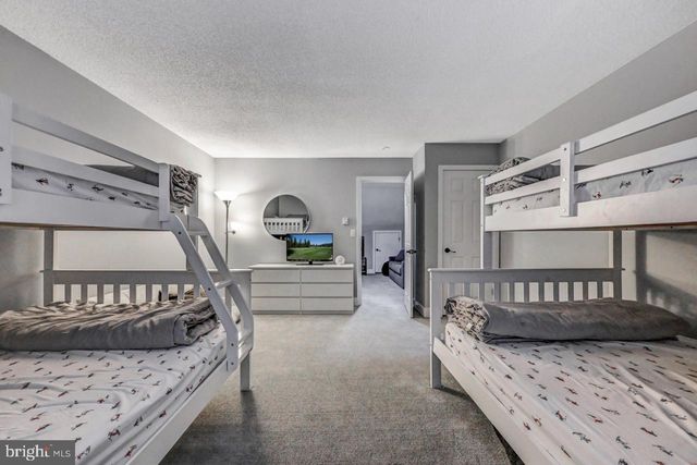 59 MIDWAY, Lake Harmony, PA 18624