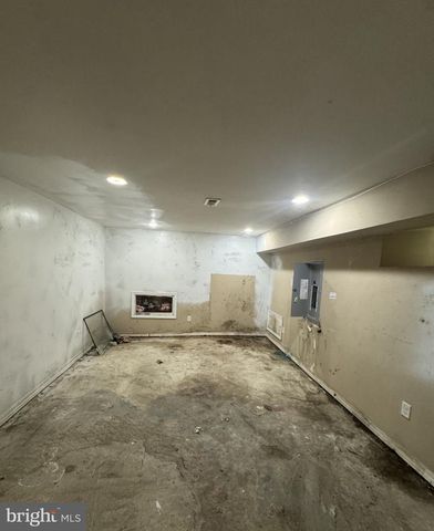 123 E MAYLAND ST, Philadelphia, PA 19144