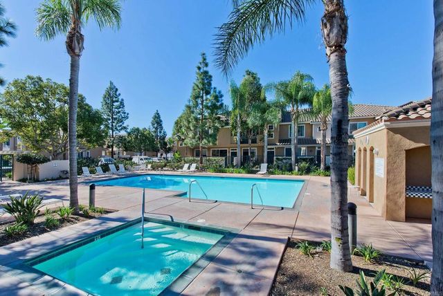 4121 Via Candidiz 42, San Diego, CA 92130