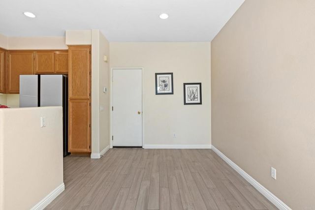 4121 Via Candidiz 42, San Diego, CA 92130