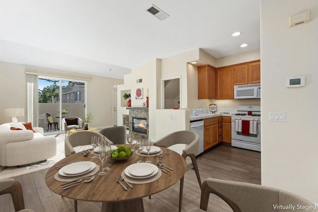 4121 Via Candidiz 42, San Diego, CA 92130