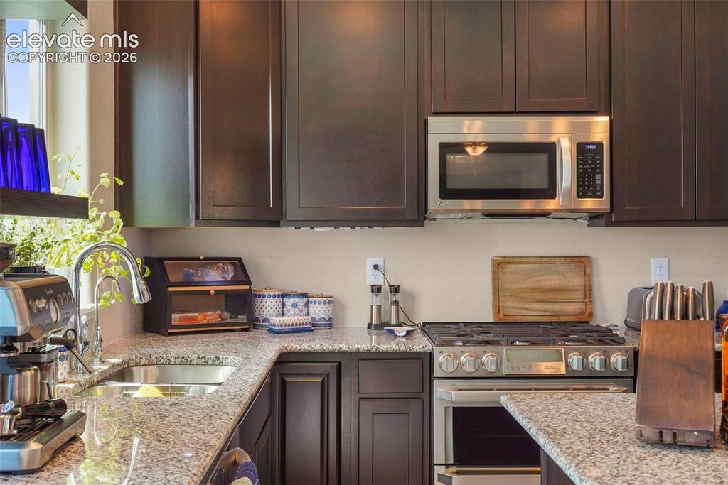 6751 Skuna Drive, Colorado Springs, CO 80925 — photo 5