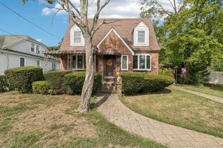 24 3rd Avenue, Central Islip, NY 11722