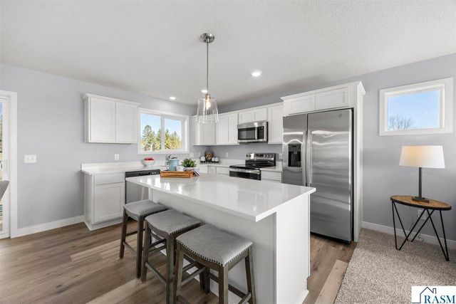 2017 Aster Lane, Mankato, MN 56001