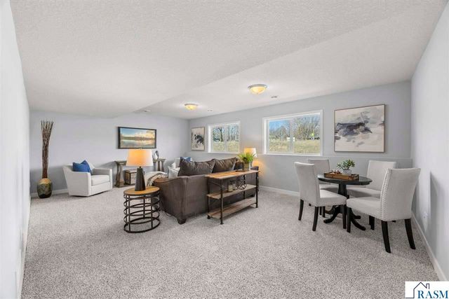 2017 Aster Lane, Mankato, MN 56001