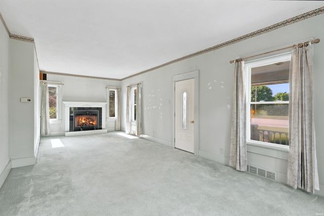 8901 E Jackson Street, Selma, IN 47383