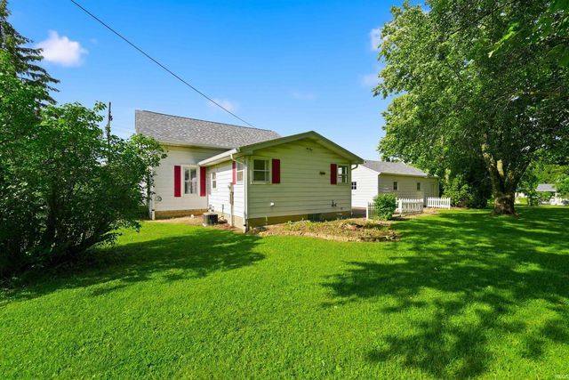 8901 E Jackson Street, Selma, IN 47383