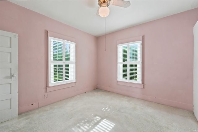 8901 E Jackson Street, Selma, IN 47383