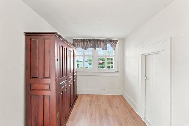 8901 E Jackson Street, Selma, IN 47383