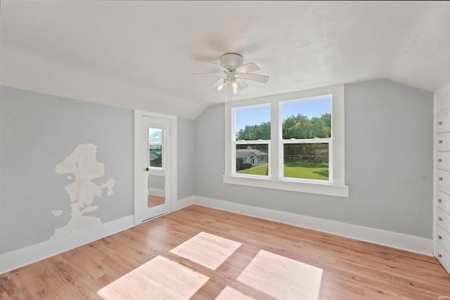 8901 E Jackson Street, Selma, IN 47383