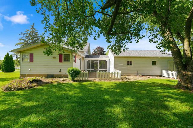 8901 E Jackson Street, Selma, IN 47383