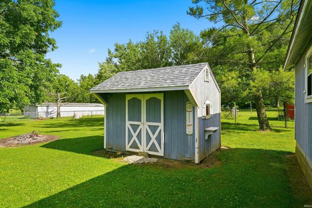 8901 E Jackson Street, Selma, IN 47383