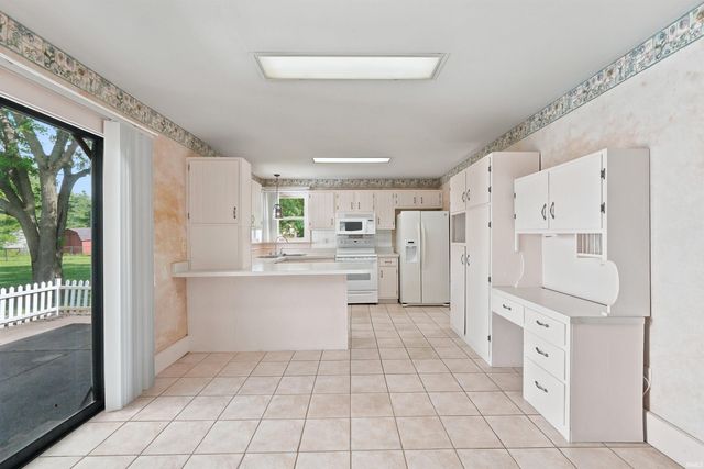 8901 E Jackson Street, Selma, IN 47383