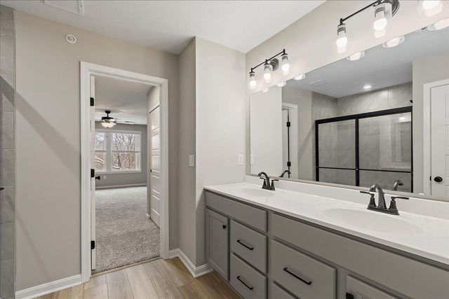 510 Foxhill Drive, 14-104, Crescent Springs, KY 41017