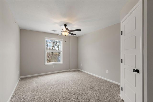 510 Foxhill Drive, 14-104, Crescent Springs, KY 41017