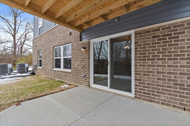 510 Foxhill Drive, 14-104, Crescent Springs, KY 41017