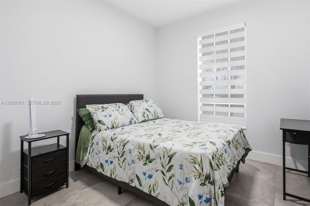 16930 SW 90th Street, Miami, FL 33196