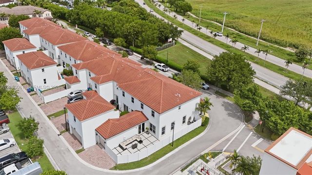 16930 SW 90th Street, Miami, FL 33196