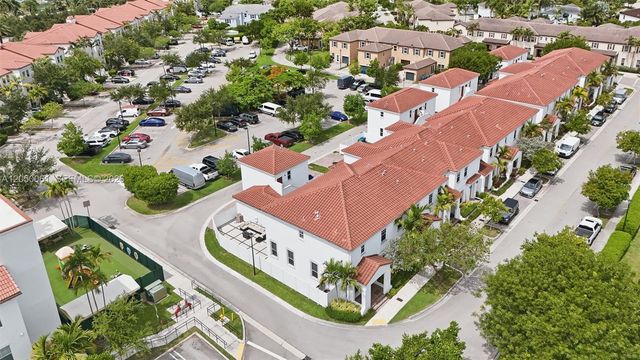 16930 SW 90th Street, Miami, FL 33196