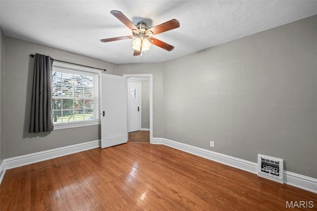 5709 Walsh Street, St Louis, MO 63109