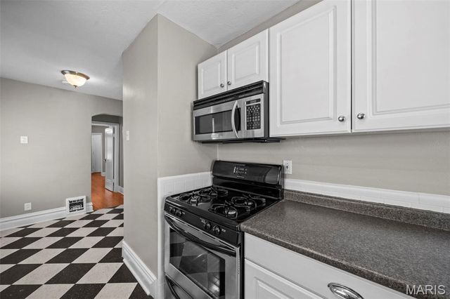 5709 Walsh Street, St Louis, MO 63109