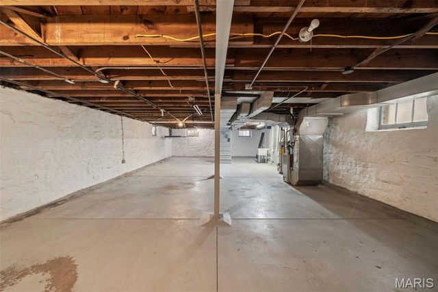 5709 Walsh Street, St Louis, MO 63109