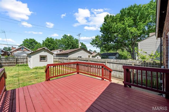5709 Walsh Street, St Louis, MO 63109