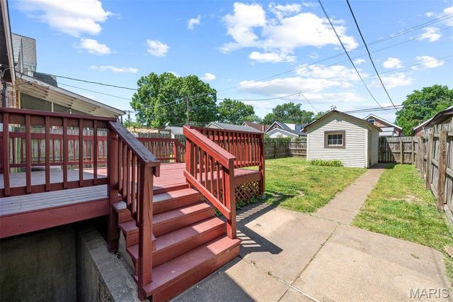 5709 Walsh Street, St Louis, MO 63109
