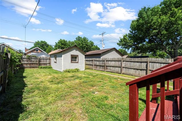 5709 Walsh Street, St Louis, MO 63109