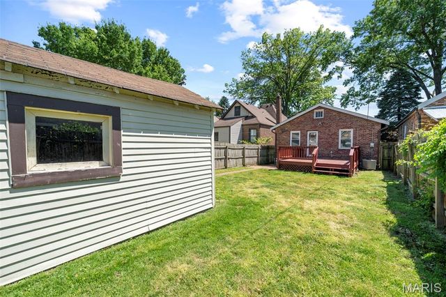 5709 Walsh Street, St Louis, MO 63109
