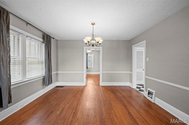 5709 Walsh Street, St Louis, MO 63109