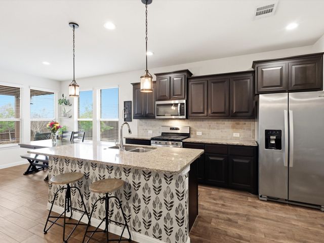 3425 Eloise Lane, Krum, TX 76249