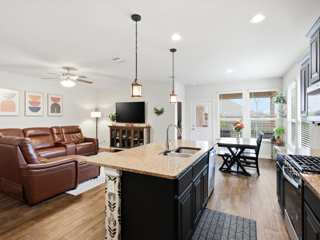 3425 Eloise Lane, Krum, TX 76249