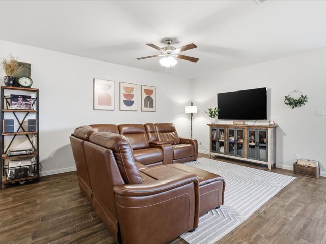 3425 Eloise Lane, Krum, TX 76249