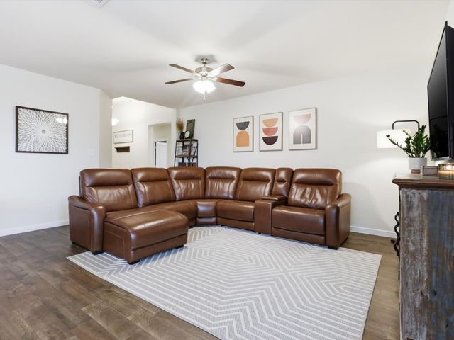 3425 Eloise Lane, Krum, TX 76249