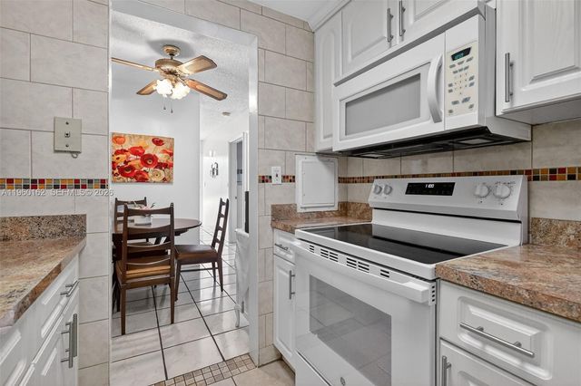 16901 NE 13th Ave 108, Miami, FL 33162