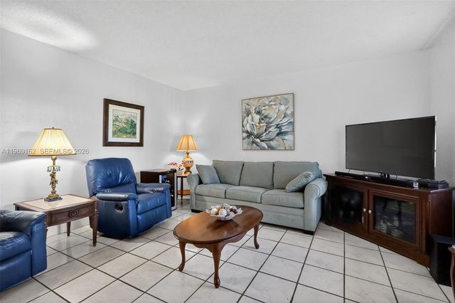 16901 NE 13th Ave 108, Miami, FL 33162