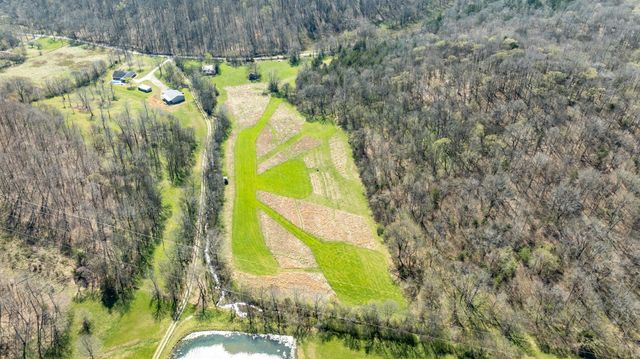 2739 Pickens Rd, Lynnville, TN 38472