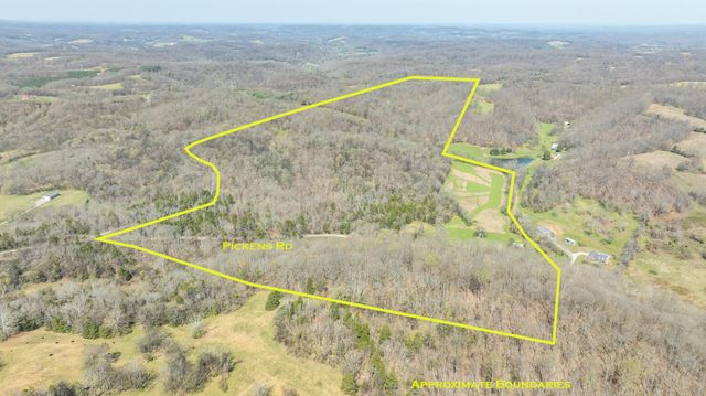 2739 Pickens Rd, Lynnville, TN 38472