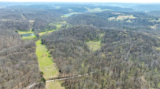 2739 Pickens Rd, Lynnville, TN 38472