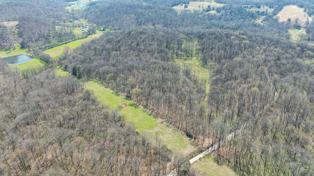 2739 Pickens Rd, Lynnville, TN 38472