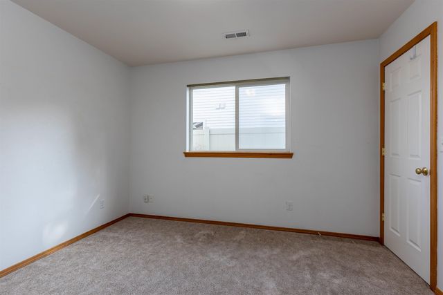 6811 N Capri Ln, Spokane, WA 99217
