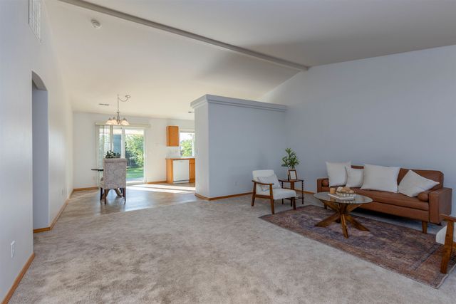 6811 N Capri Ln, Spokane, WA 99217