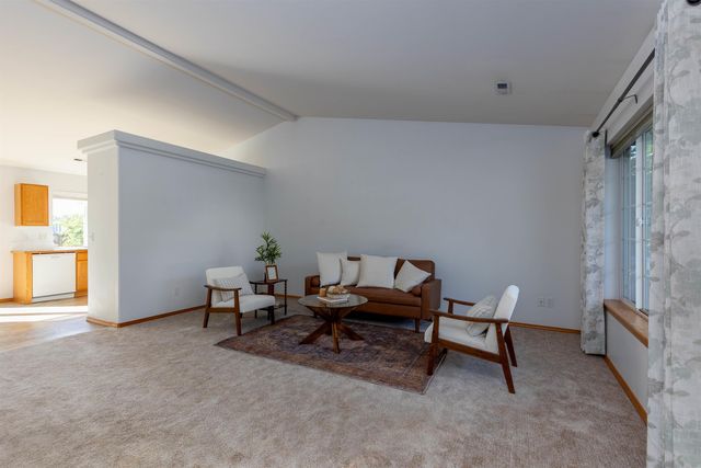 6811 N Capri Ln, Spokane, WA 99217
